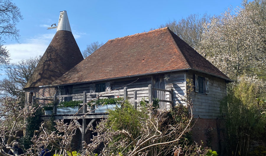 Sarah Raven - House at Perch Hill